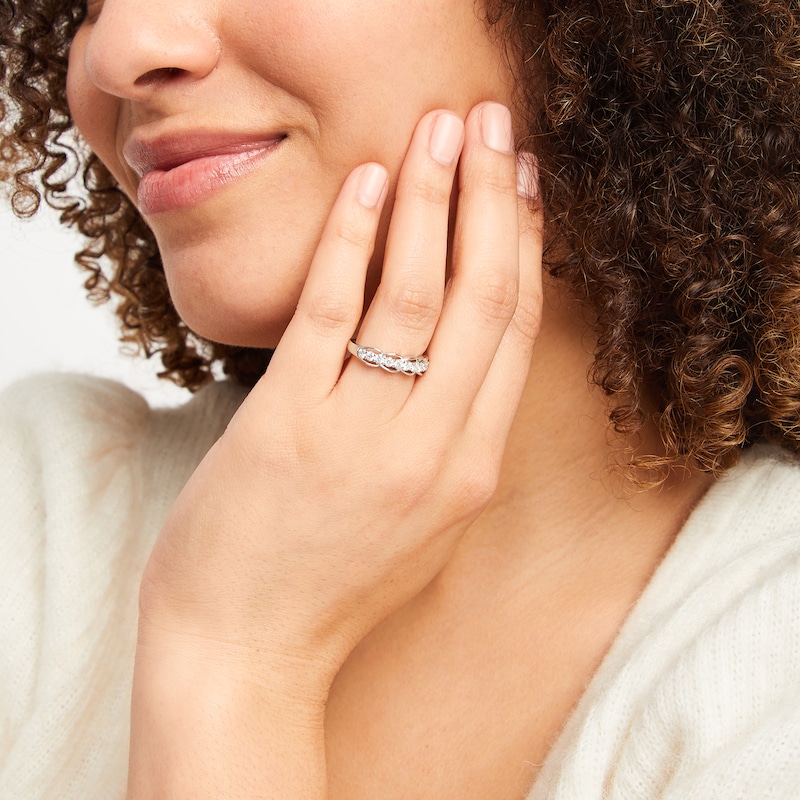 Main Image 4 of THE LEO First Light Diamond Scalloped Anniversary Ring 3/4 ct tw 14K White Gold