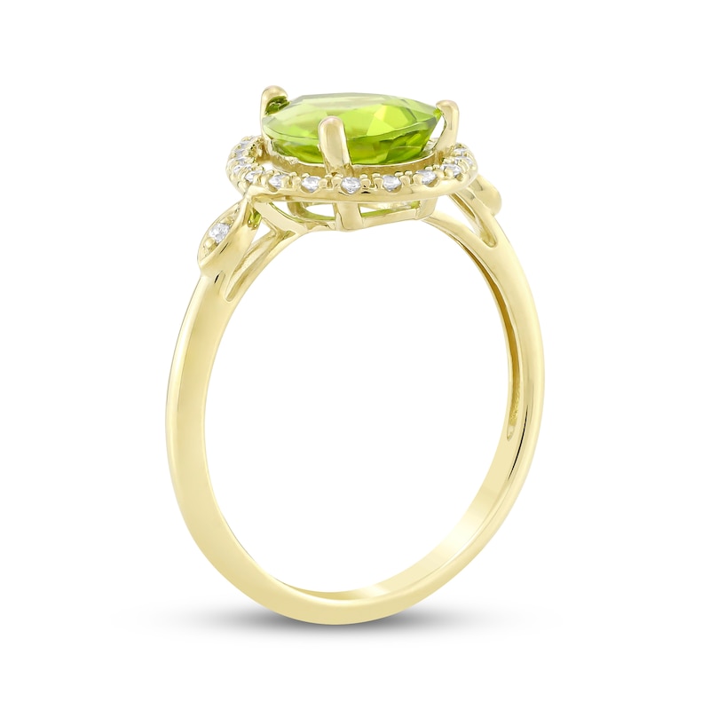 Pear-Shaped Peridot & Diamond Ring 1/10 ct tw 10K Yellow Gold