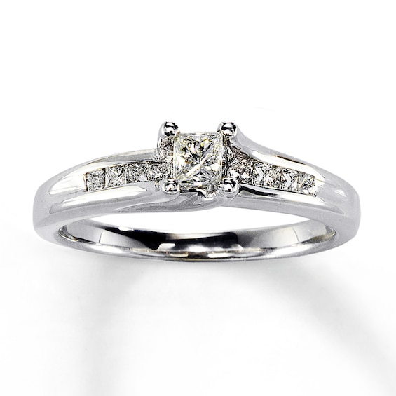 Previously Owned Engagement Ring 1/2 ct tw Princess-cut Diamonds 14K White Gold