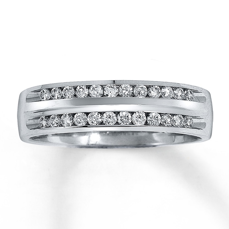 Main Image 1 of Previously Owned Diamond Anniversary Band 1/4 ct tw Round-cut 10K White Gold