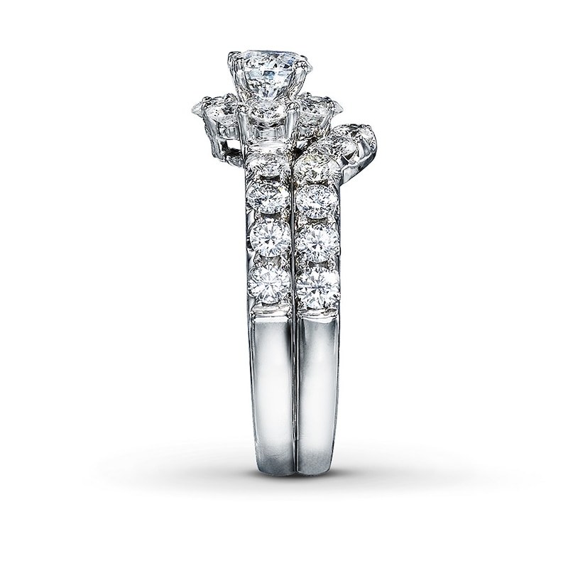 Main Image 3 of Previously Owned THE LEO Diamond Bridal Set 2 ct tw Round-cut 14K White Gold - Size 4.5