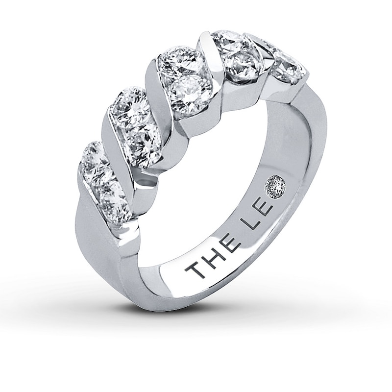 Previously Owned THE LEO Diamond Anniversary Band 1-1/4 ct tw Round-cut 14K White Gold