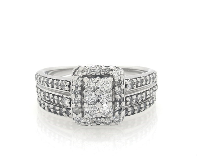 Main Image 1 of Previously Owned Diamond Bridal Set 1 ct tw Round-cut 14K White Gold