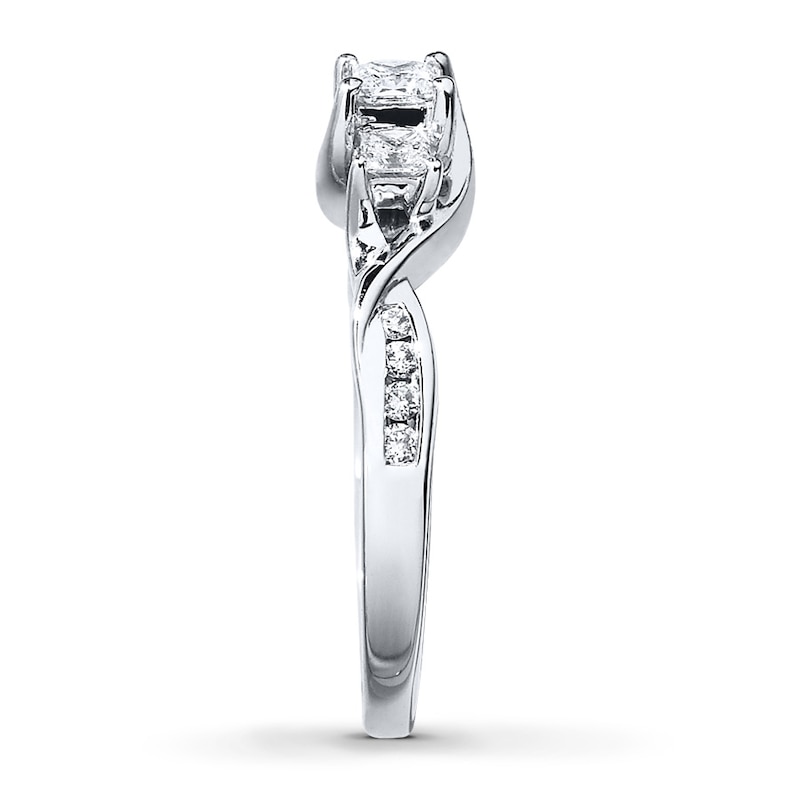 Previously Owned Diamond Engagement Ring 1/2 ct tw Princess & Round-cut 10K White Gold - Size 5.25