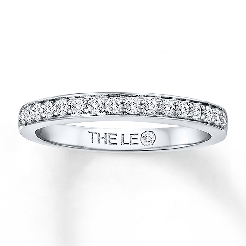 Main Image 1 of Previously Owned THE LEO Wedding Band 1/4 ct tw Round-cut Diamonds 14K White Gold - Size 6.75