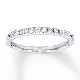 Previously Owned Diamond Wedding Band 1/4 ct tw Round-cut 14K White Gold