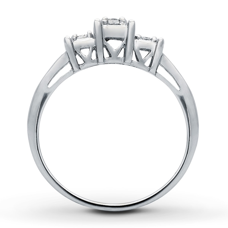 Main Image 2 of Previously Owned Diamond Ring 1/4 ct tw Princess & Round-cut 14K White Gold - Size 3.75