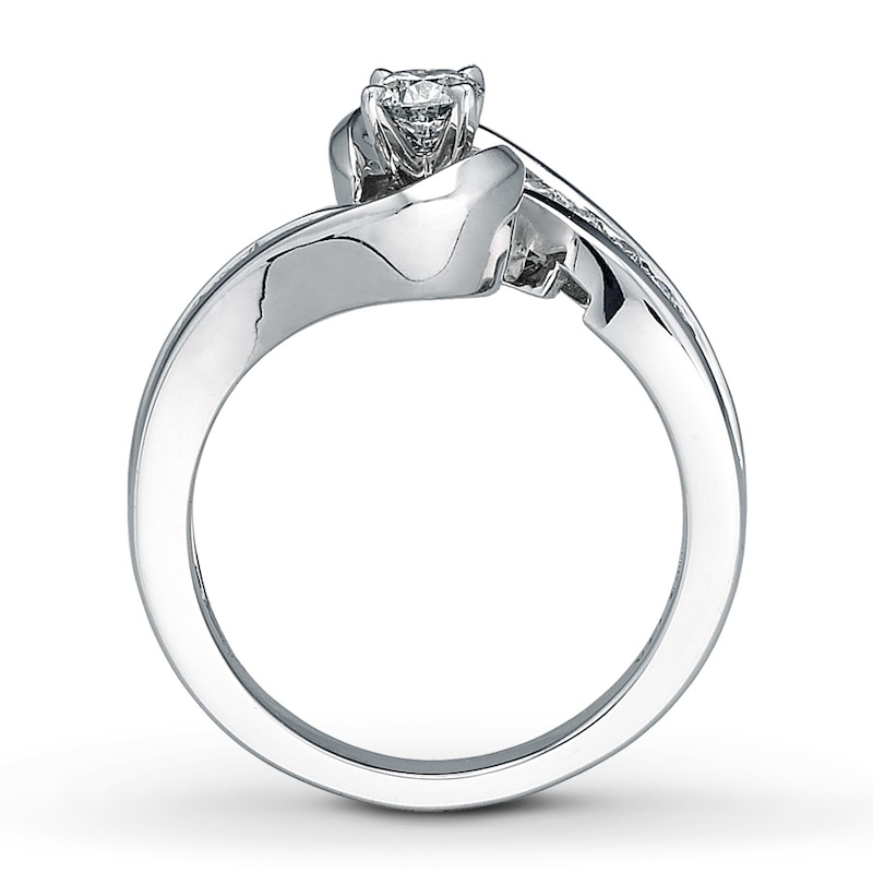 Previously Owned Diamond Engagement Ring 3/4 ct tw Round-Cut 14K White Gold - Size 4.25