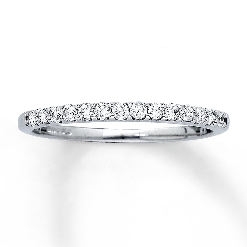 Main Image 1 of Previously Owned Diamond Wedding Band 1/4 ct tw Round-cut 14K White Gold - Size 3.5