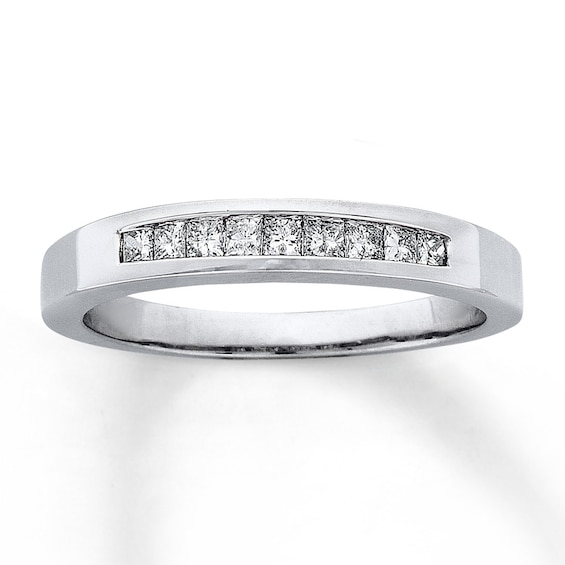 Previously Owned Previously Owned Band 1/4 ct tw Diamonds 14K White Gold - Size 4.25