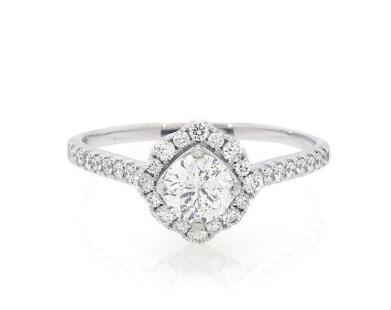 Previously Owned THE LEO Diamond Engagement Ring 1-1/8 ct tw 14K White Gold