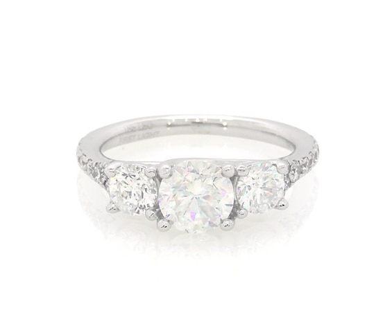 Previously Owned THE LEO First Light Round-Cut Diamond Three-Stone Engagement Ring 1-1/4 ct tw 14K White Gold