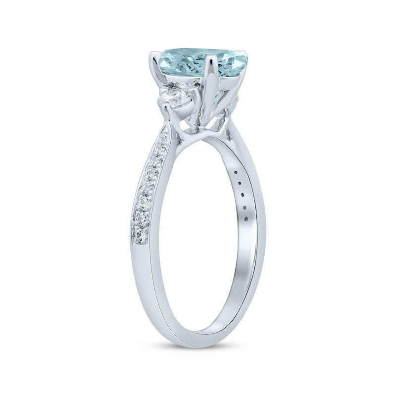 Main Image 2 of Previously Owned Oval Aquamarine Engagement Ring 1/3 ct tw Round-cut Diamonds 14K White Gold