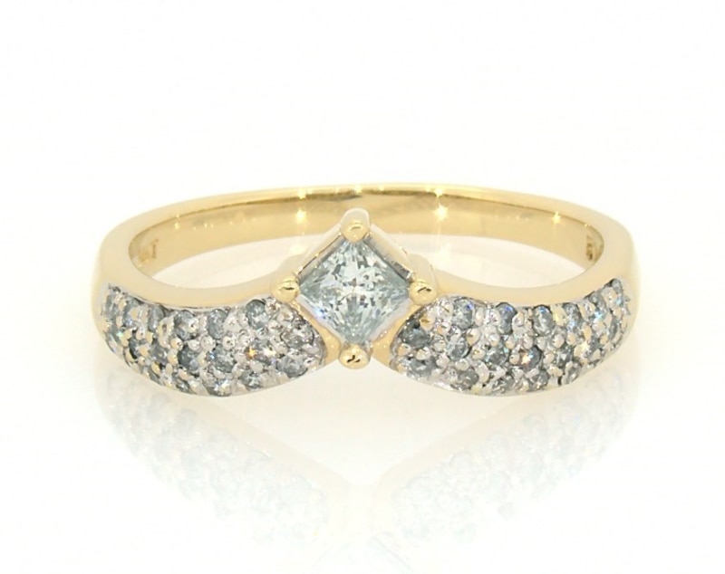 Previously Owned Princess-Cut Diamond Chevron Fashion Ring 1/2 ct tw 14K Yellow Gold Size 7