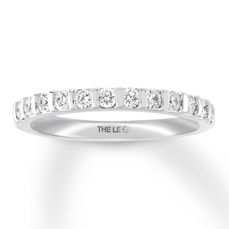 Main Image 1 of Previously Owned THE LEO Diamond Wedding Band 1/2 ct tw Round-cut 14K White Gold