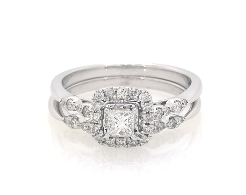 Main Image 1 of Previously Owned Diamond Bridal Set 1/2 ct tw Princess & Round-cut 10K White Gold