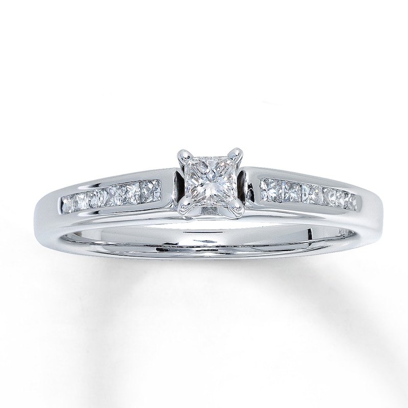 Main Image 1 of Previously Owned Diamond Engagement Ring 1/3 ct tw Princess-cut 14K White Gold