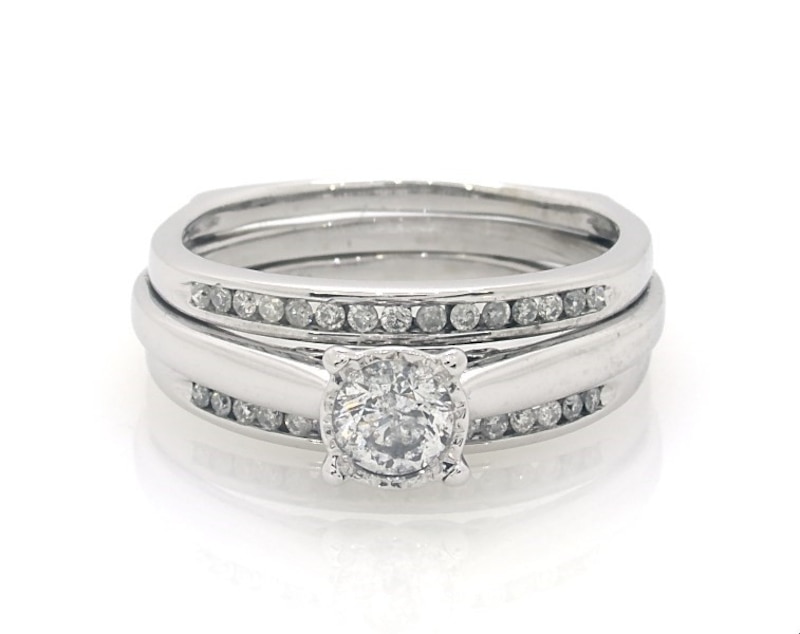 Main Image 1 of Previously Owned Round-Cut Diamond Bridal Set 3/4 ct tw 14K & 10K White Gold Size 9