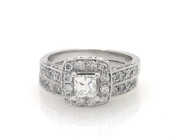 Previously Owned Princess-Cut Diamond Halo Bridal Set 1-1/5 ct tw 14K White Gold Size