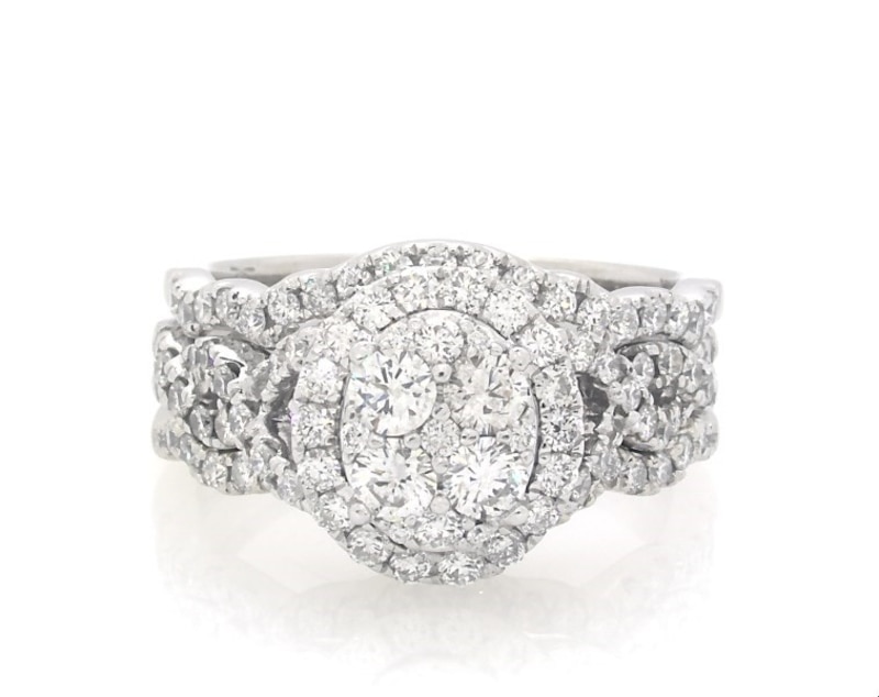 Main Image 1 of Previously Owned Multi-Diamond Bridal Set 1-3/8 ct tw Round-cut 14K White Gold