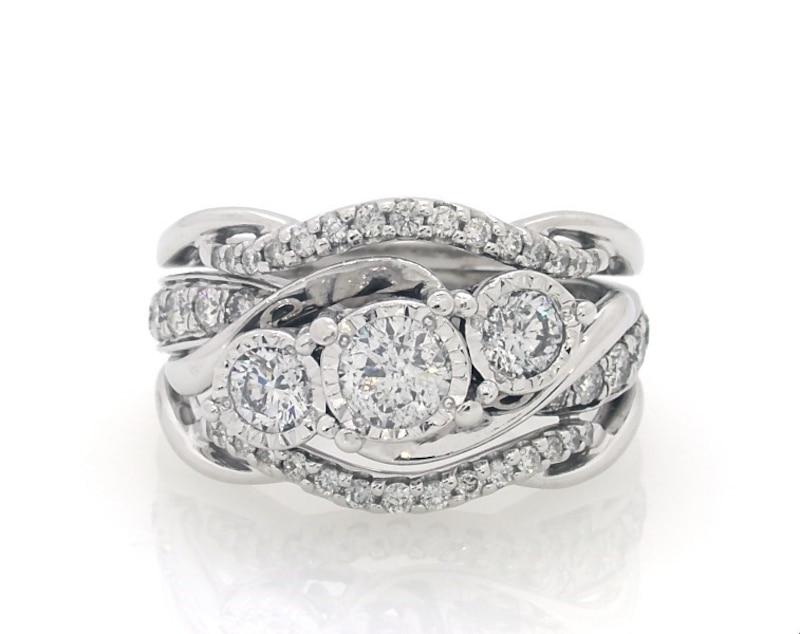 Previously Owned Round-Cut Diamond Three-Stone Bridal Set 1-1/5 ct tw 14K White Gold Size 5.5