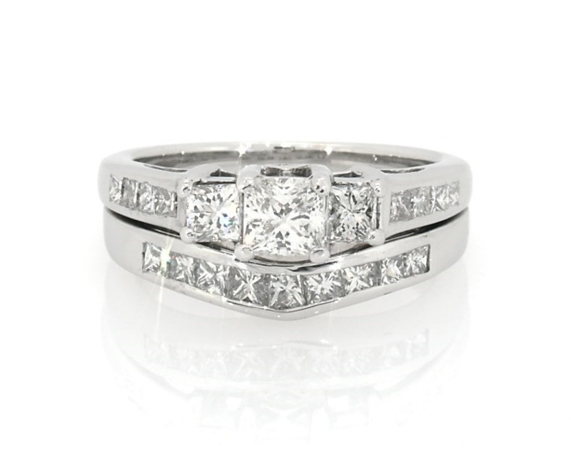 Main Image 1 of Previously Owned Princess-Cut Diamond Three-Stone Bridal Set 1-3/8 ct tw 14K White Gold Size 8.5