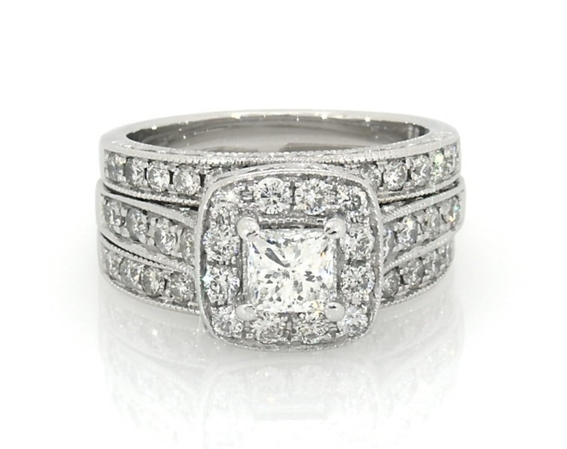 Main Image 1 of Previously Owned Princess-Cut Diamond Cushion Halo Bridal Set 1-3/8 ct tw 14K White Gold Size 5