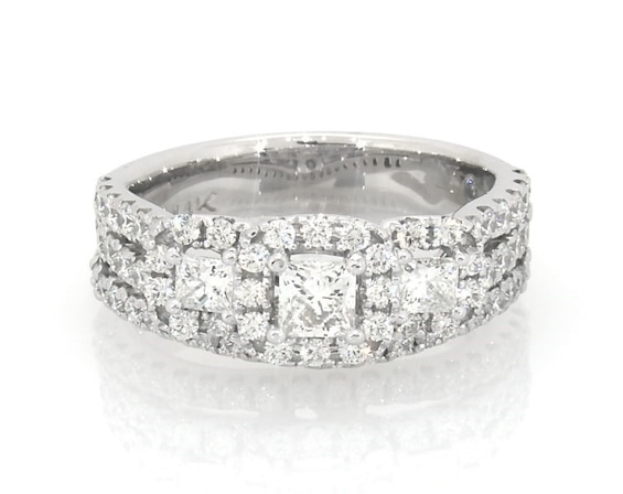 Previously Owned Princess-Cut Diamond Three-Stone Bridal Set 1-1/8 ct tw 14K White Gold 6