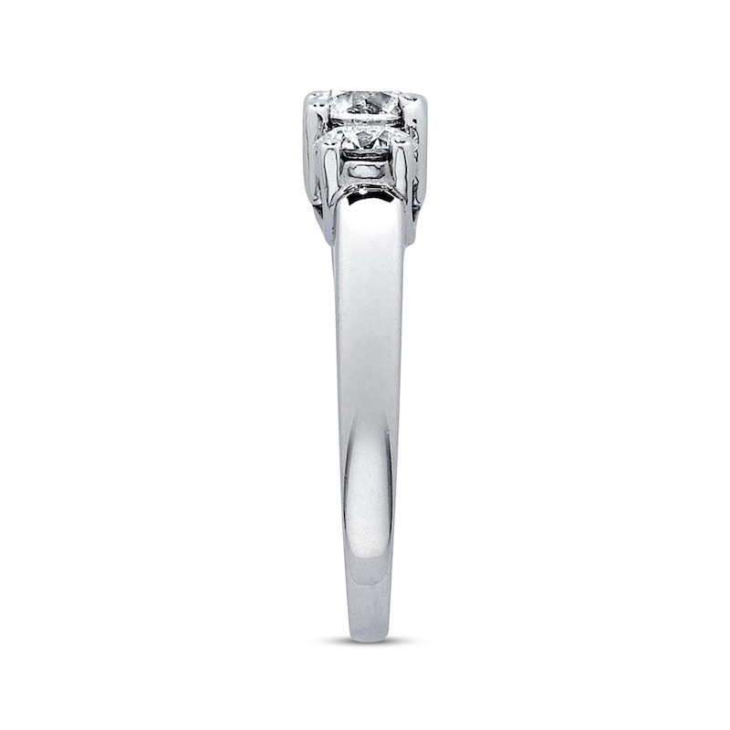 Main Image 2 of Previously Owned Round-Cut Diamond Three-Stone Engagement Ring 1-1/2 ct tw 14K White Gold