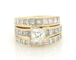 Previously Owned Princess-Cut Diamond Bridal Set 3-3/4 ct tw 14K Yellow Gold Size 5.5