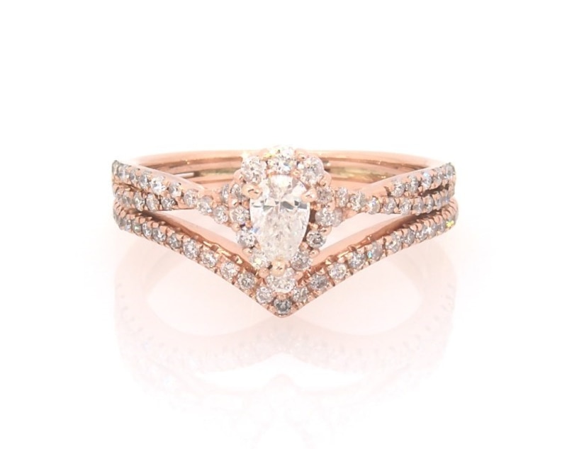 Main Image 1 of Previously Owned Diamond Bridal Set 1/2ct tw Pear/Round 14K Rose Gold Size 5.5