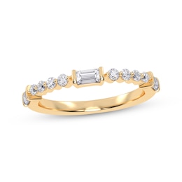 Adore Round and Baguette-Cut Diamond Anniversary Ring 1/4 ct tw 14K Yellow Gold